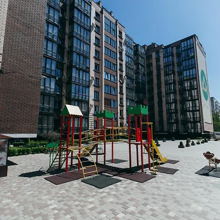 Atlant Luxury Apart Навпроти Тц Депот, Wi Fi 24 На 7 Chernivtsi Exterior photo