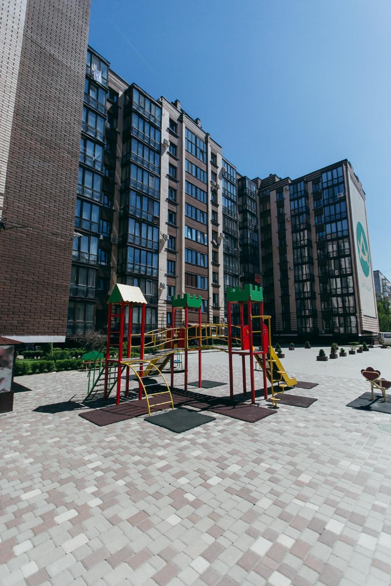 Apartment Atlant Luxury навпроти тц депот, Wi Fi 24 на 7 Chernivtsi