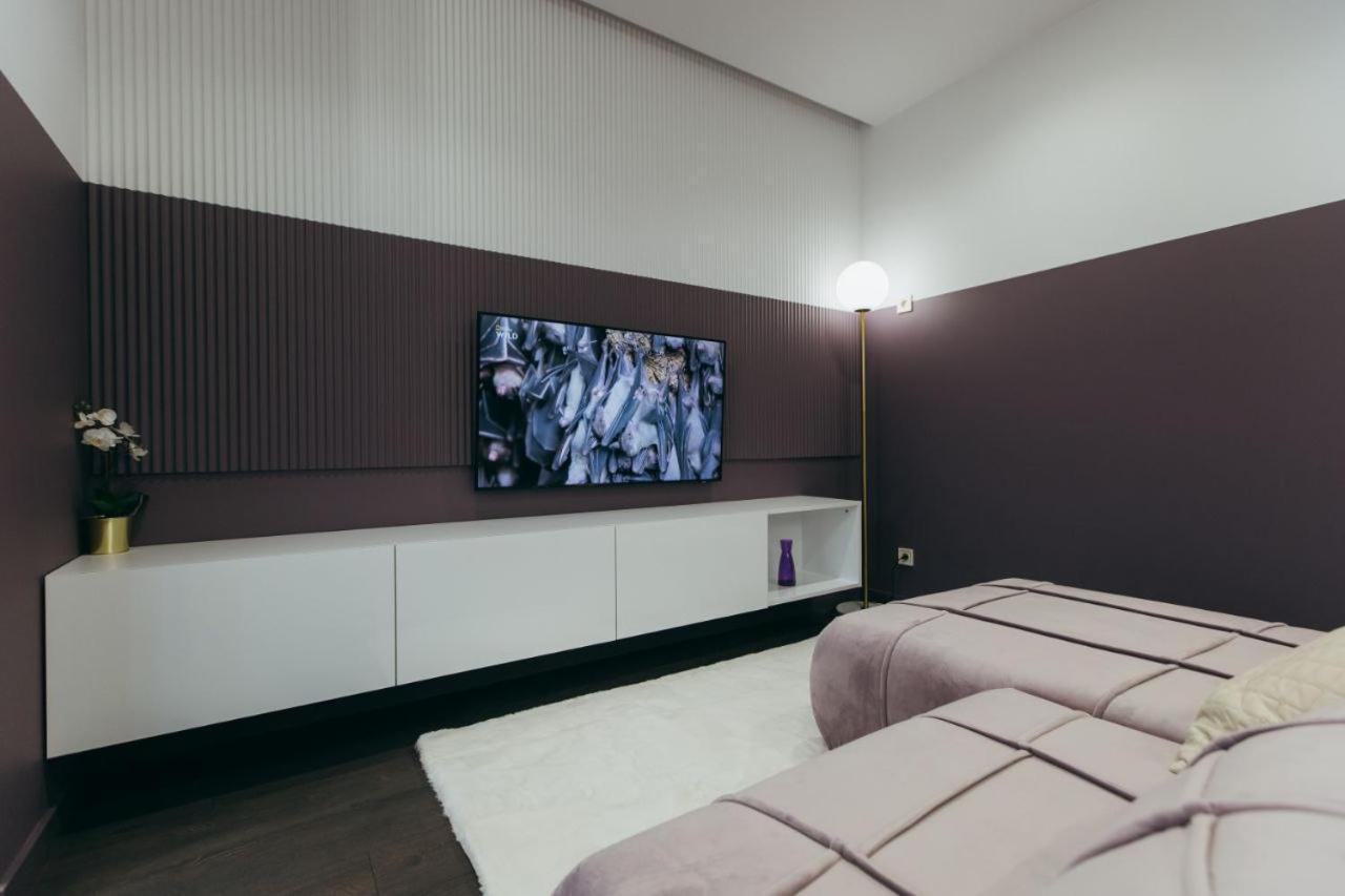 Atlant Luxury навпроти тц депот, Wi Fi 24 на 7
