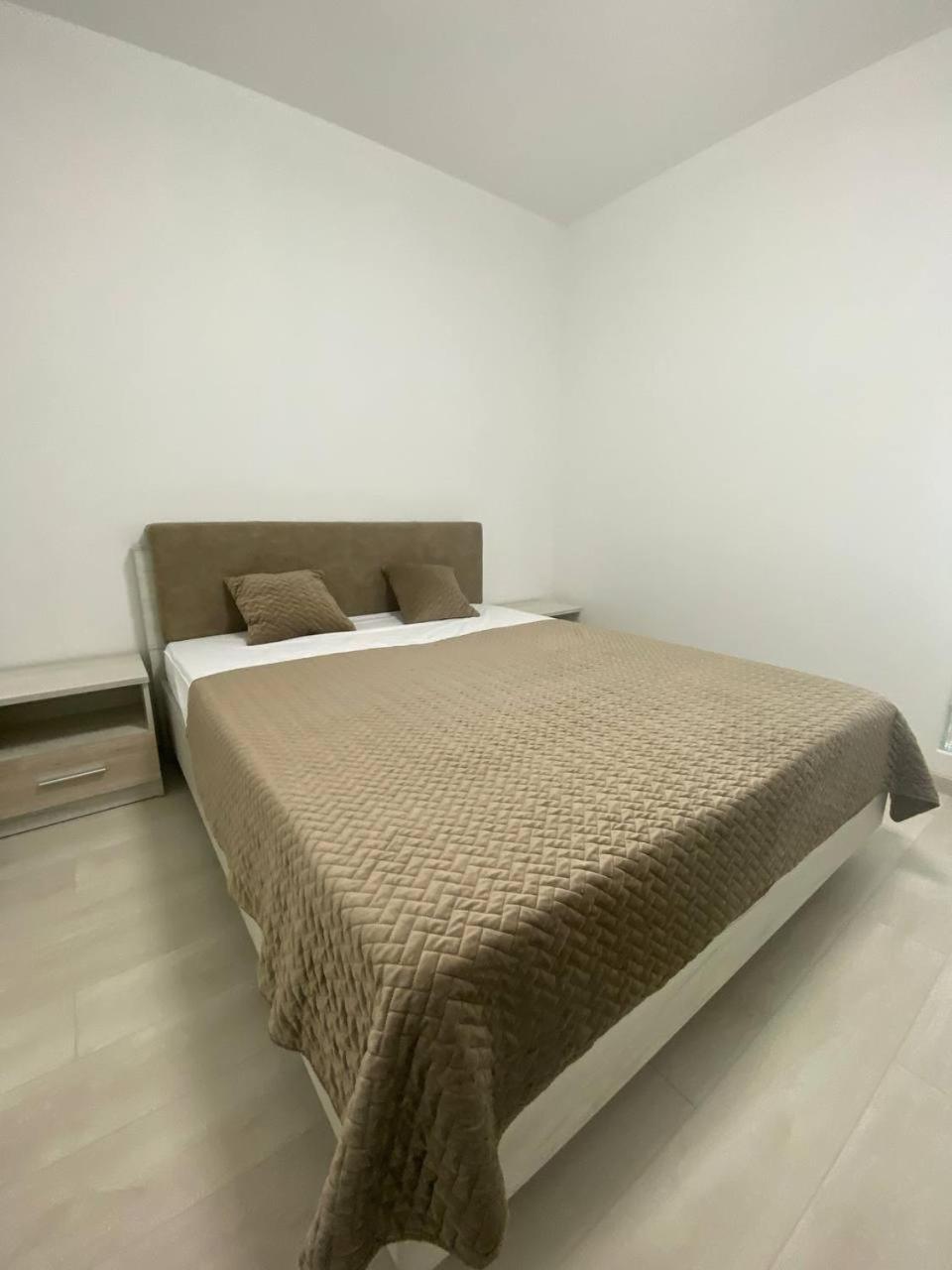 Atlant Luxury Big Family Five - тц депот *